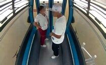 video en guayaquil aerovia|Video de pareja teniendo sexo en metrocable de Guayaquil:。